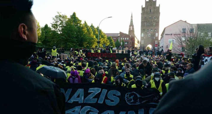 Im Frühling die Brücken